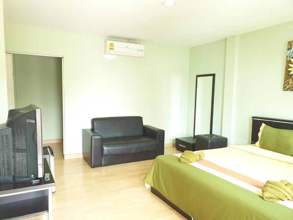 Sea Beach Koh Larn 2 Hotel Exterior photo